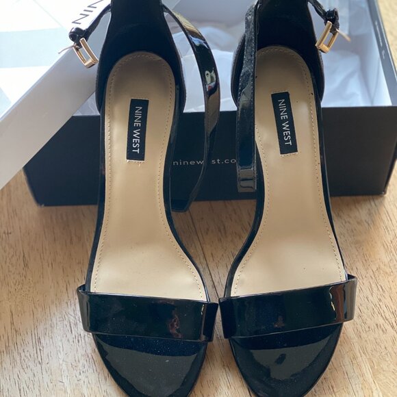 Nine West Black Patent Block Heel Sandal - Picture 7 of 7